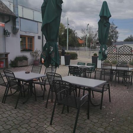 Lei'S Wok Hotel Neusiedl am See Luaran gambar