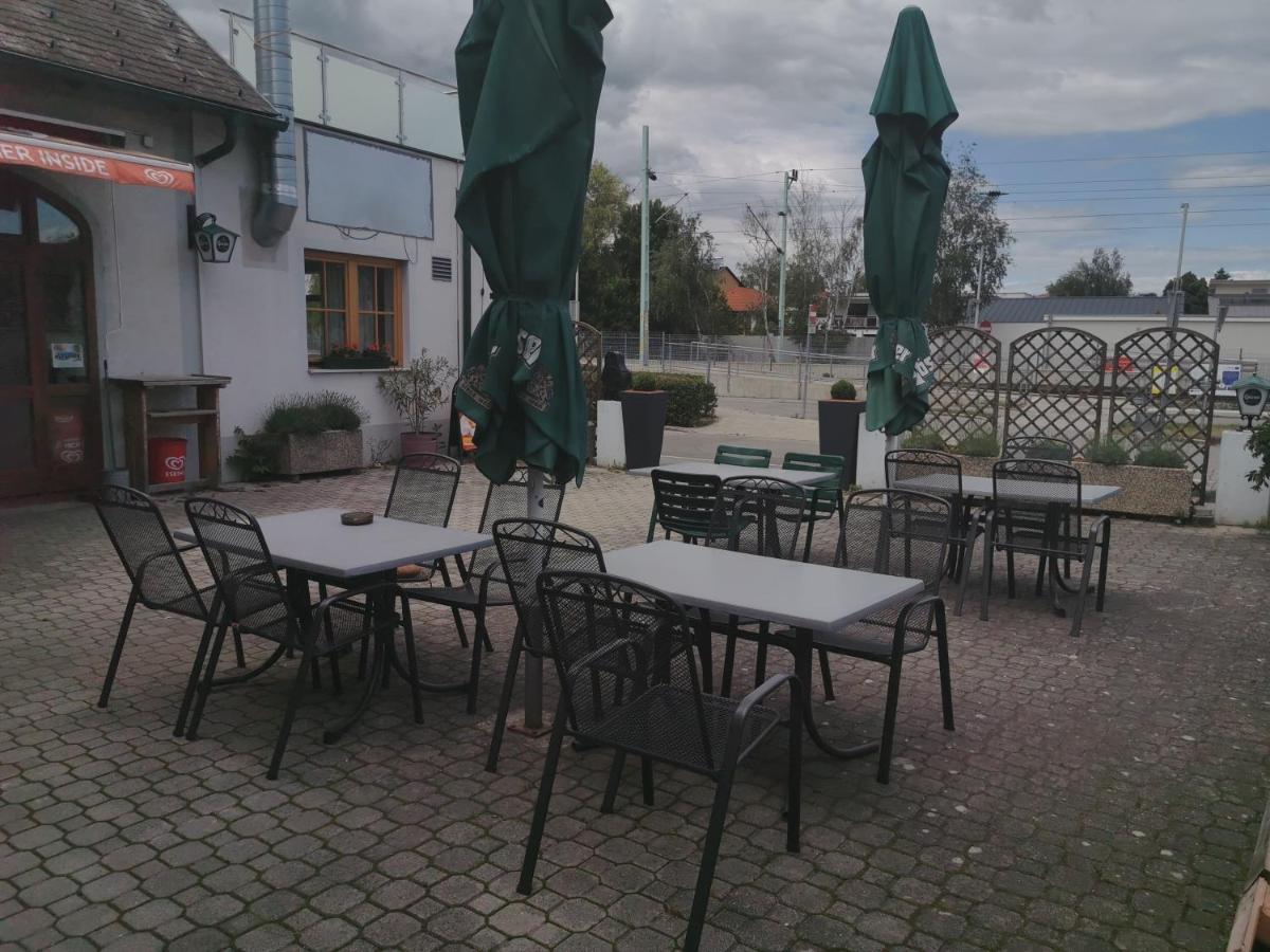 Lei'S Wok Hotel Neusiedl am See Luaran gambar
